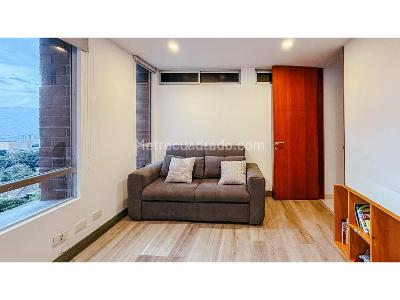 Apartamento de 3 alcobas en venta en El Poblado, Medellín, 210 m² · foto 19 de 20