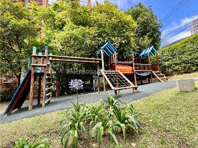 Apartamento de 3 alcobas en venta en El Poblado, Medellín, 210 m² · foto 4 de 20