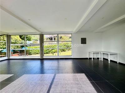 Apartamento de 3 alcobas en venta en El Poblado, Medellín, 210 m² · foto 5 de 20