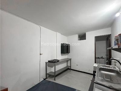 Casa de 4 alcobas en venta en Las Palmas, Medellín, 1900 m² · foto 13 de 20