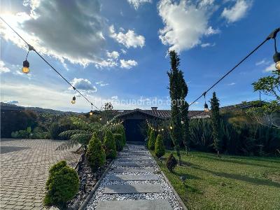 Casa de 4 alcobas en venta en Las Palmas, Medellín, 1900 m² · foto 16 de 20