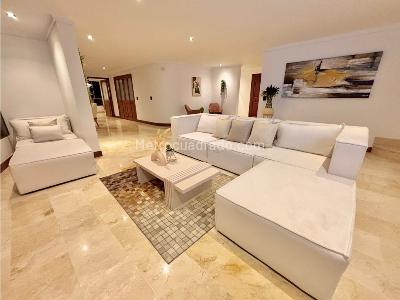 Apartamento de 3 alcobas en venta en El Poblado, Medellín, 300 m² · foto 19 de 20