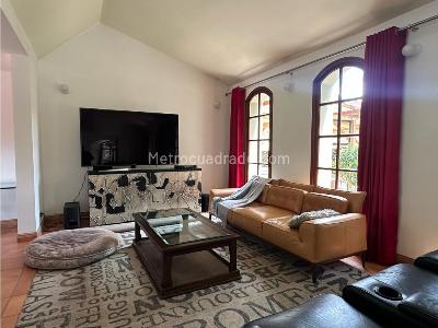 Casa de 4 alcobas en arriendo en Las Palmas, Medellín · foto 13 de 20