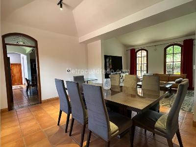 Casa de 4 alcobas en arriendo en Las Palmas, Medellín · foto 3 de 20