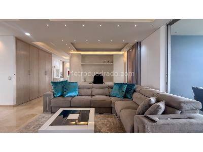 Apartamento de 3 alcobas en venta en El Poblado, Medellín, 267 m² · foto 3 de 20