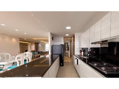 Apartamento de 3 alcobas en venta en El Poblado, Medellín, 267 m² · foto 5 de 20