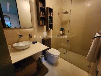 Apartamento de 3 alcobas en arriendo en Chico, Bogotá, 200 m² · foto 9 de 20