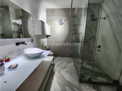 Apartamento de 3 alcobas en arriendo en Chico, Bogotá, 200 m² · foto 14 de 20