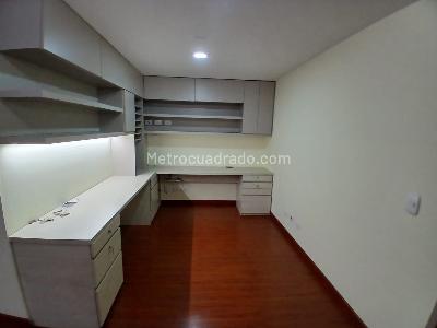 Apartamento de 2 alcobas en venta en Cedro, Bogotá, 80 m² · foto 4 de 17