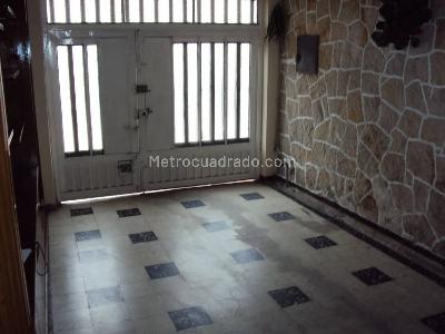 Casa de 5 alcobas en venta en Galerias, Bogotá, 275 m² · foto 2 de 20