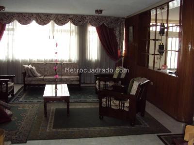 Casa de 5 alcobas en venta en Galerias, Bogotá, 275 m² · foto 5 de 20