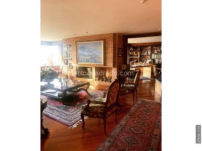 Apartamento de 4 alcobas en venta en Los Rosales, Bogotá, 400 m² · foto 3 de 11