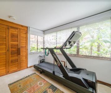 Apartamento de 3 alcobas en venta en Emaus Rosales, Bogotá, 171 m² · foto 11 de 14