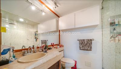 Apartamento de 3 alcobas en venta en Emaus Rosales, Bogotá, 171 m² · foto 8 de 14