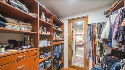 Apartamento de 3 alcobas en venta en Emaus Rosales, Bogotá, 171 m² · foto 6 de 14