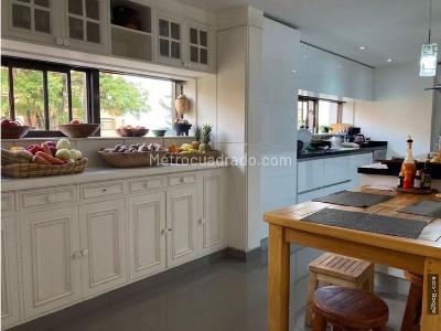 Apartamento en venta en Chico Alto, Bogotá · foto 10 de 15