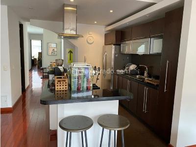 Apartamento de 3 alcobas en venta en Chico Reservado, Bogotá, 172 m² · foto 4 de 18