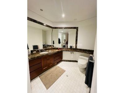 Apartamento en venta en Chico Oriental, Bogotá · foto 10 de 16