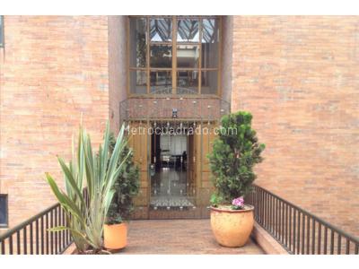 Apartamento de 4 alcobas en venta en Cerros De Suba, Bogotá, 487 m² · foto 2 de 20