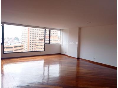 Apartamento en venta en Los Rosales, Bogotá · foto 4 de 11