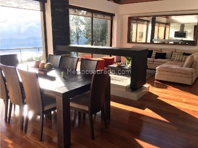 Casa de 3 alcobas en venta en La Calera, La Calera, 328 m² · foto 3 de 10