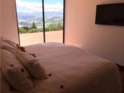 Casa de 3 alcobas en venta en La Calera, La Calera, 328 m² · foto 6 de 10