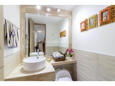 Casa de 3 alcobas en venta en Gratamira, Bogotá, 270 m² · foto 3 de 20