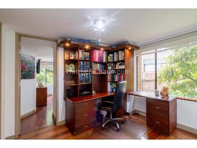 Casa de 3 alcobas en venta en Gratamira, Bogotá, 270 m² · foto 18 de 20