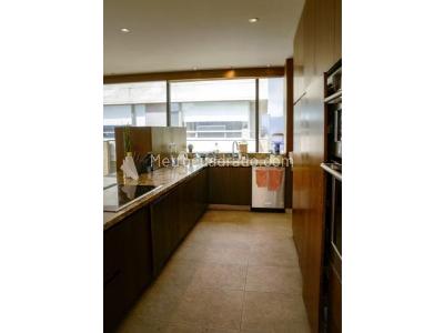 Apartamento de 4 alcobas en venta en El Refugio, Bogotá, 300 m² · foto 14 de 20
