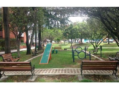 Apartamento de 4 alcobas en venta en Chico, Bogotá, 291 m² · foto 6 de 6
