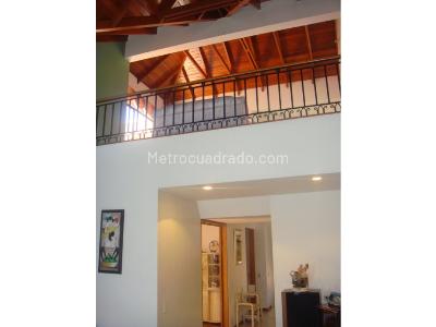 Casa de 3 alcobas en venta en Gratamira, Bogotá, 295 m² · foto 4 de 20