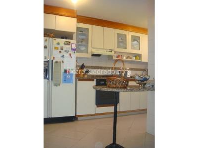 Casa de 3 alcobas en venta en Gratamira, Bogotá, 295 m² · foto 11 de 20