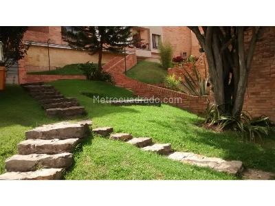 Casa de 3 alcobas en venta en Gratamira, Bogotá, 295 m² · foto 17 de 20