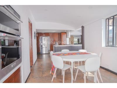 Apartamento de 3 alcobas en venta en Camino Antiguo De Suba, Bogotá, 277 m² · foto 8 de 10