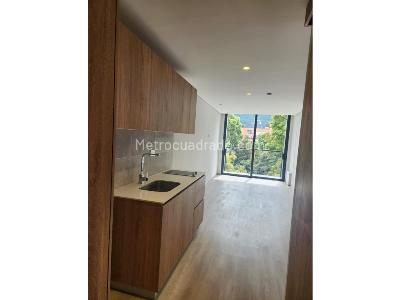Apartaestudio en venta en Chico, Bogotá, 32 m² · foto 5 de 9