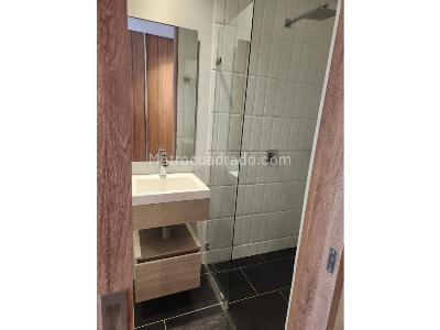 Apartaestudio en venta en Chico, Bogotá, 32 m² · foto 8 de 9