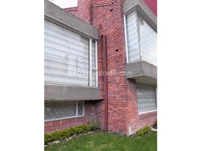 Casa de 3 alcobas en venta en Ilarco, Bogotá, 151 m² · foto 15 de 16