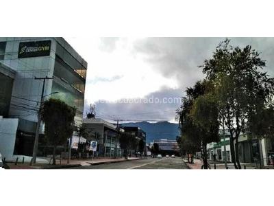 Apartamento de 4 alcobas en venta en Santa Barbara, Bogotá, 257 m² · foto 4 de 8
