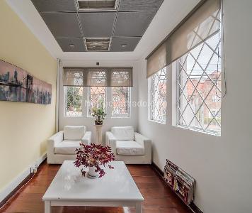 Casa de 5 alcobas en venta en Emaus, Bogotá, 469 m² · foto 7 de 8