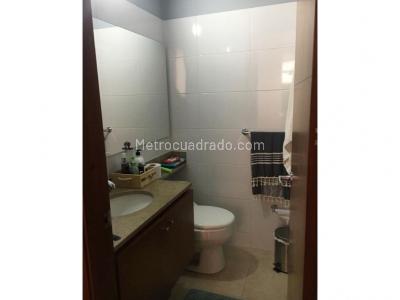 Apartamento de 2 alcobas en venta en Usaquen, Bogotá, 132 m² · foto 5 de 13