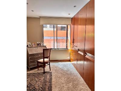 Apartamento de 2 alcobas en venta en Rosales Bajo, Bogotá, 240 m² · foto 7 de 15