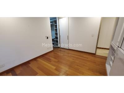Apartamento de 2 alcobas en venta en Santa Barbara, Bogotá, 86 m² · foto 4 de 17