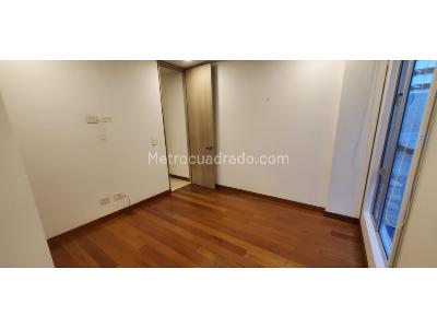 Apartamento de 2 alcobas en venta en Santa Barbara, Bogotá, 86 m² · foto 5 de 17