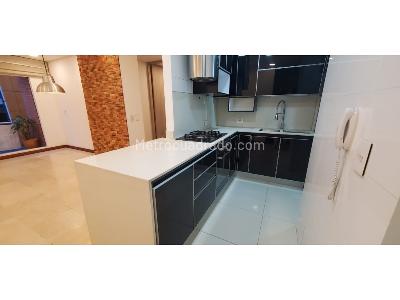 Apartamento de 2 alcobas en venta en Santa Barbara, Bogotá, 86 m² · foto 8 de 17