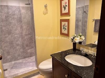 Apartamento de 3 alcobas en venta en Chico, Bogotá, 188 m² · foto 13 de 14