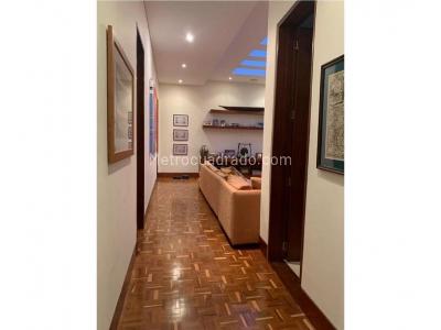 Casa en venta en Santa Barbara Alta, Bogotá · foto 9 de 18