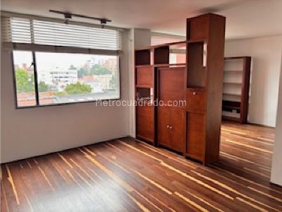 Apartaestudio en venta en Zona G, Bogotá, 47 m² · foto 9 de 13