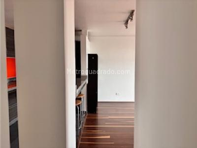 Apartaestudio en venta en Zona G, Bogotá, 47 m² · foto 11 de 13