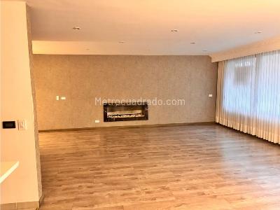 Apartamento de 2 alcobas en venta en Chico, Bogotá, 160 m² · foto 4 de 16