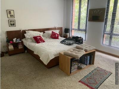 Apartamento de 3 alcobas en venta en Los Rosales, Bogotá, 192 m² · foto 8 de 14